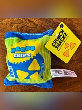 Brand new! J’Adore “Nacho Chips” Crunch Snackz Plush Sensory toy! NWT.